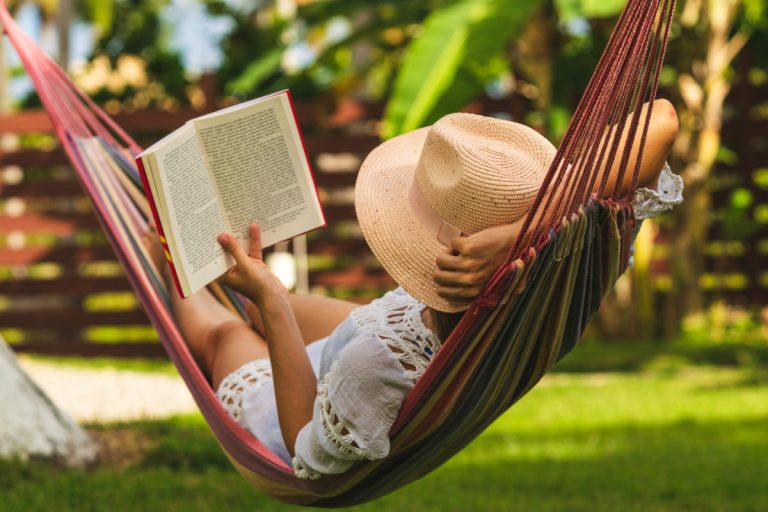 Read more about the article Best Places to Read a Book